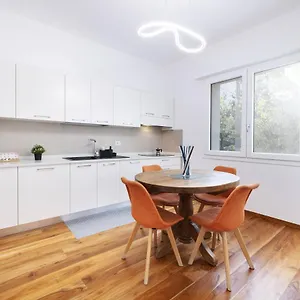 https://apt-fante-house.riccione-hotels.org